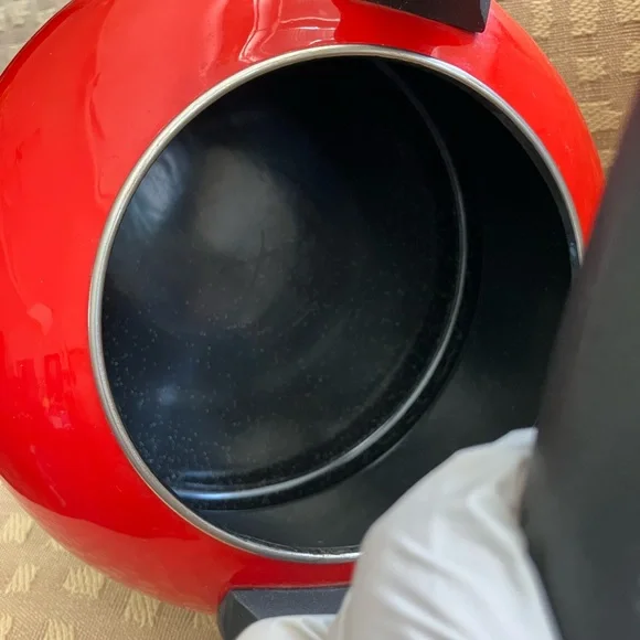 Le Creuset Red Stovetop Whistling Tea Kettle with Black Handle - Picture 8 of 14